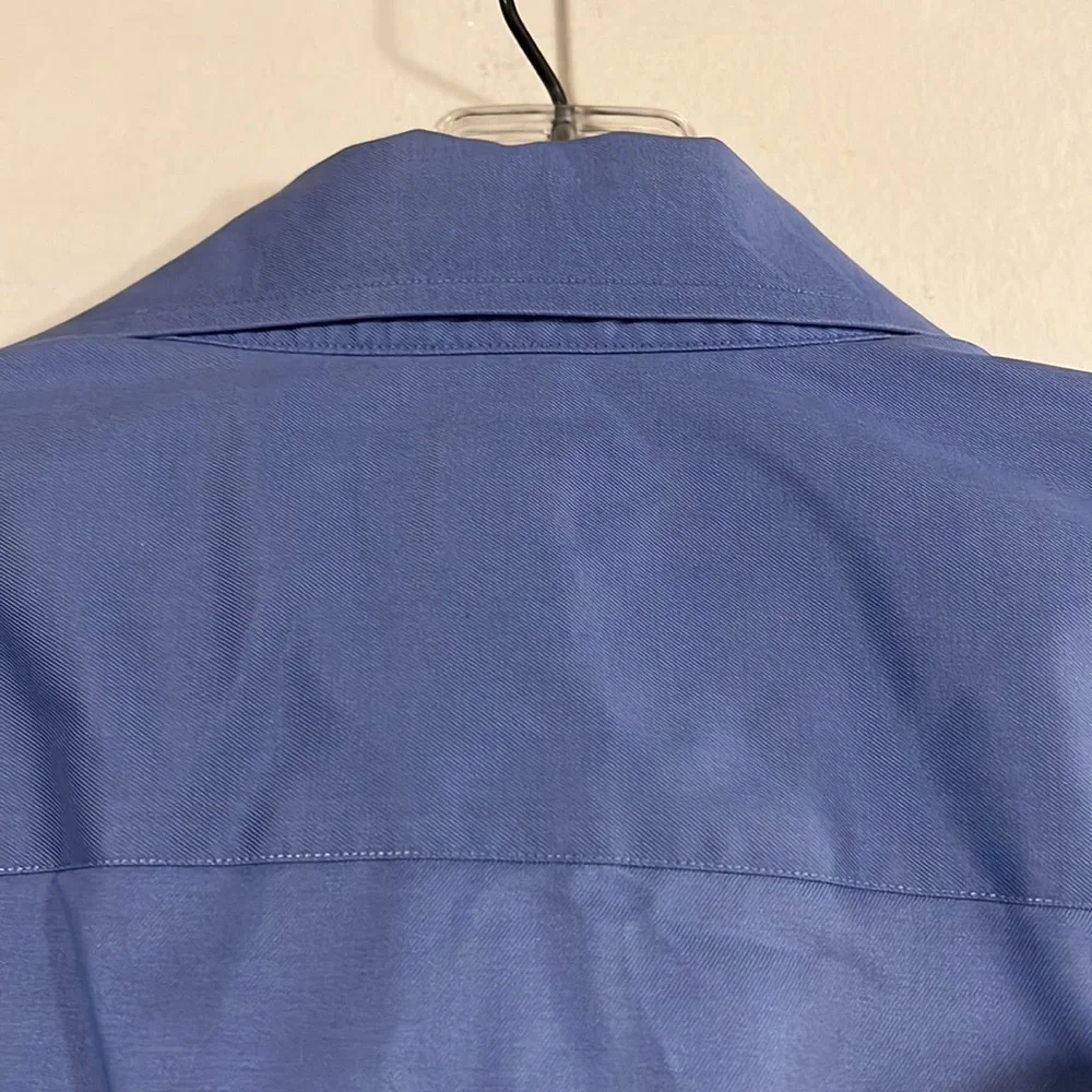 Banana Republic blue 100% cotton mens shirt